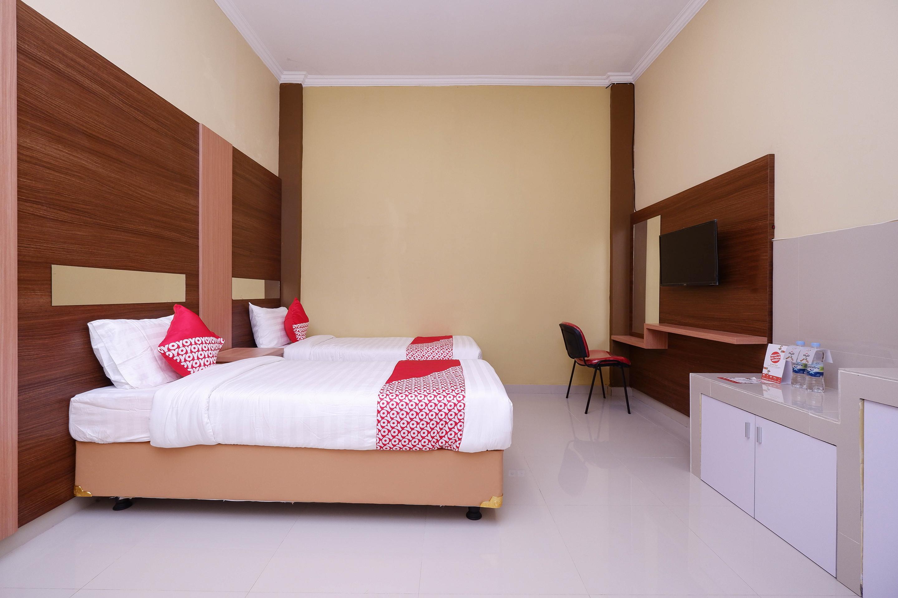 Super Oyo 1506 Shabrina 2 Syariah Hotel Solo Buitenkant foto